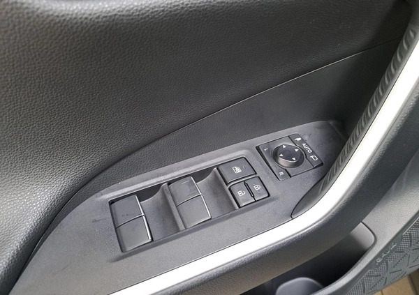 Toyota RAV4 cena 149900 przebieg: 42304, rok produkcji 2019 z Ińsko małe 466